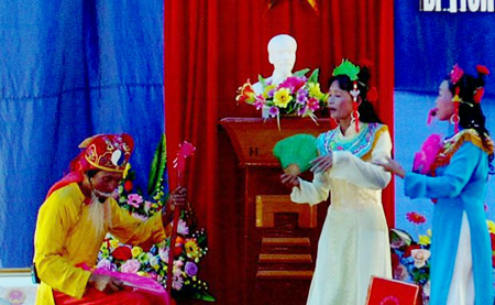 Giữ lửa trò Kiều trên quê hương Nguyễn Du ảnh 1